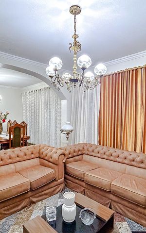 Casa à venda com 500m², 5 quartos e 2 vagasSala
