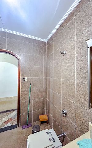 Casa à venda com 500m², 5 quartos e 2 vagasBanheiro