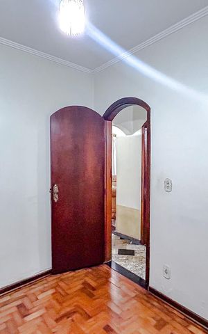 Casa à venda com 500m², 5 quartos e 2 vagasQuarto 2