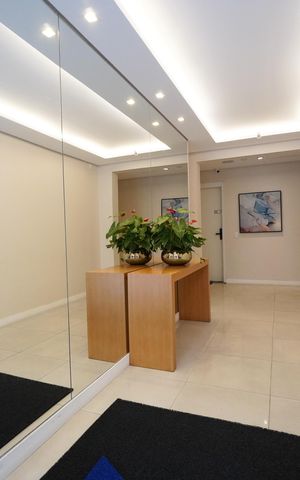 Apartamento à venda com 72m², 2 quartos e 1 vagaHall de entrada