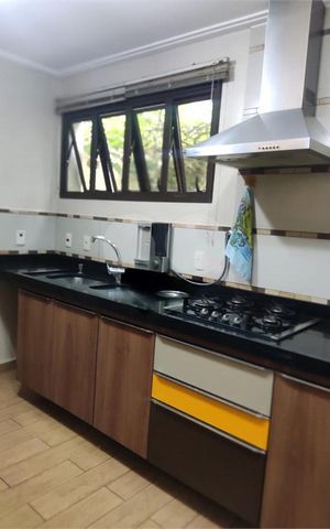 Casa à venda com 144m², 3 quartos e 1 vaga