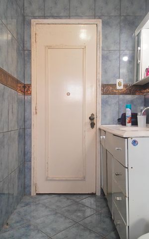 Casa à venda com 144m², 3 quartos e 1 vagaBanheiro 1