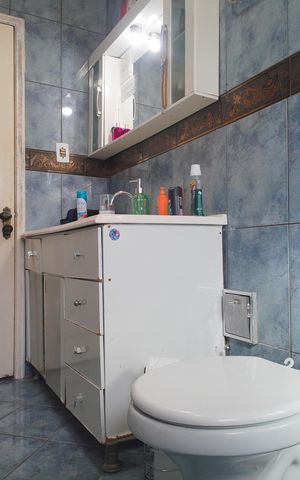 Casa à venda com 144m², 3 quartos e 1 vagaBanheiro 1