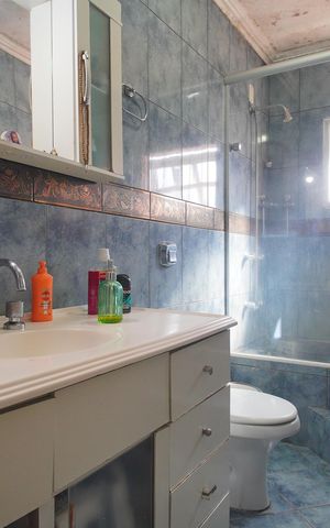 Casa à venda com 144m², 3 quartos e 1 vagaBanheiro 1