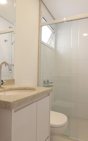 Apartamento à venda com 138m², 3 quartos e 4 vagasBanheiro da Suíte 1
