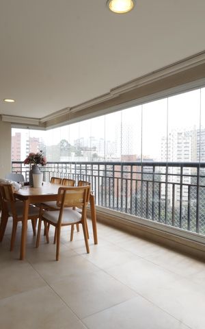 Apartamento à venda com 138m², 3 quartos e 4 vagasVaranda gourmet