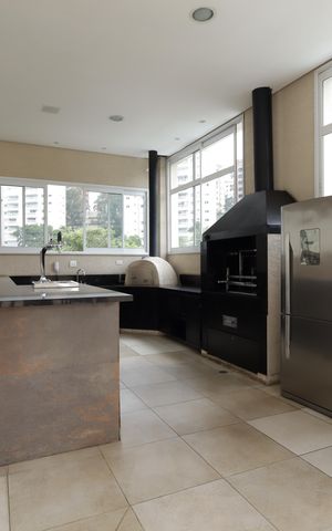 Apartamento à venda com 138m², 3 quartos e 4 vagasÁrea comum - Churrasqueira