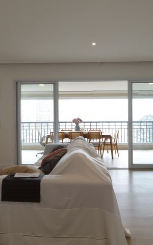 Apartamento à venda com 138m², 3 quartos e 4 vagasSala