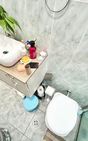 Apartamento à venda com 45m², 2 quartos e 1 vaga Apartamento à venda com 45m², 2 quartos e 1 vagaBanheiro