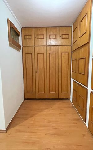 Casa à venda com 200m², 4 quartos e 2 vagas Casa à venda com 200m², 4 quartos e 2 vagasQuarto 3