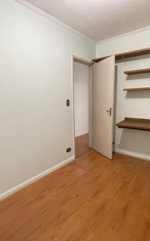 Casa à venda com 200m², 4 quartos e 2 vagas Casa à venda com 200m², 4 quartos e 2 vagasQuarto 2