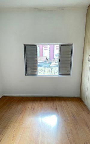 Casa à venda com 200m², 4 quartos e 2 vagas Casa à venda com 200m², 4 quartos e 2 vagasQuarto 4