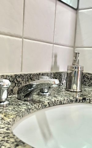 Apartamento à venda com 42m², 1 quarto e 1 vaga Apartamento à venda com 42m², 1 quarto e 1 vagaBanheiro