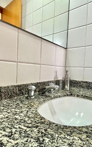 Apartamento à venda com 42m², 1 quarto e 1 vaga Apartamento à venda com 42m², 1 quarto e 1 vagaBanheiro
