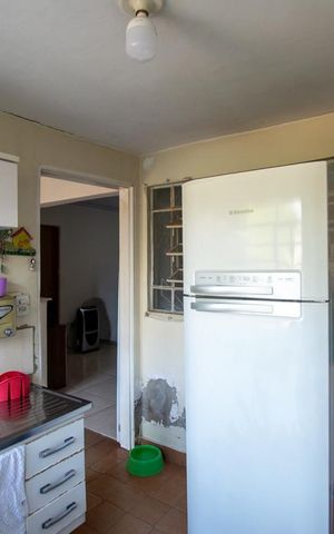 Casa à venda com 74m², 2 quartos e 4 vagas