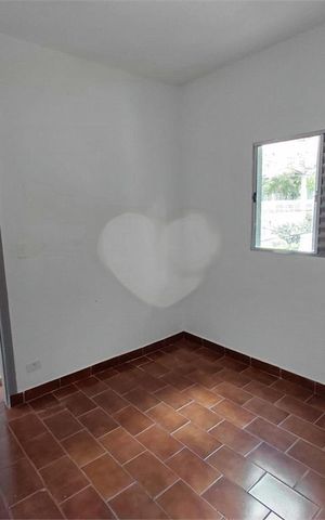 Casa à venda com 208m², 4 quartos e sem vaga