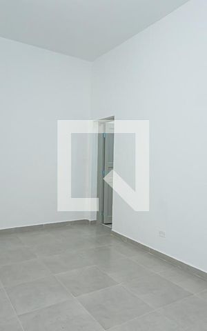 Casa à venda com 273m², 5 quartos e 4 vagas Casa à venda com 273m², 5 quartos e 4 vagasSala/Quarto casa 1