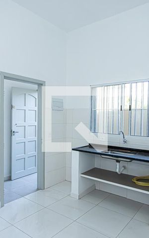 Casa à venda com 273m², 5 quartos e 4 vagas Casa à venda com 273m², 5 quartos e 4 vagasCozinha casa 2