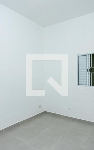 Casa à venda com 273m², 5 quartos e 4 vagas Casa à venda com 273m², 5 quartos e 4 vagasSala/Quarto casa 2