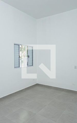 Casa à venda com 273m², 5 quartos e 4 vagas Casa à venda com 273m², 5 quartos e 4 vagasSala/Quarto casa 1