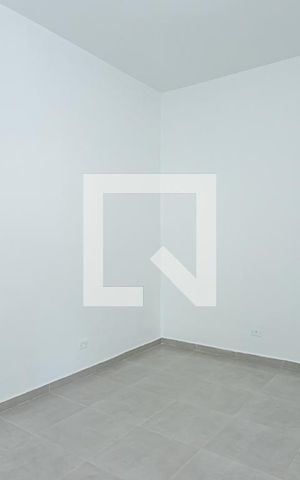 Casa à venda com 273m², 5 quartos e 4 vagas Casa à venda com 273m², 5 quartos e 4 vagasSala/Quarto casa 1