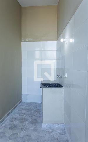 Casa à venda com 273m², 5 quartos e 4 vagas Casa à venda com 273m², 5 quartos e 4 vagasÁreao de serviço casa 1