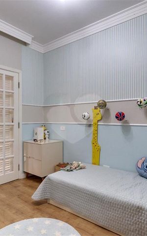 Casa à venda com 200m², 5 quartos e 4 vagas