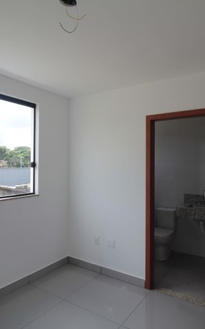 Casa à venda com 152m², 3 quartos e 1 vagaSuíte