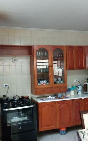 Casa à venda com 200m², 3 quartos e 3 vagas