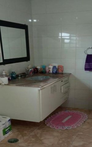 Casa à venda com 200m², 3 quartos e 3 vagas