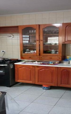Casa à venda com 200m², 3 quartos e 3 vagas