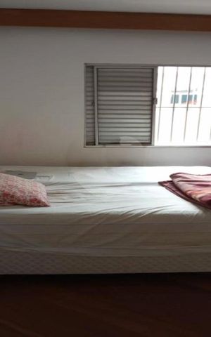 Casa à venda com 200m², 3 quartos e 3 vagas