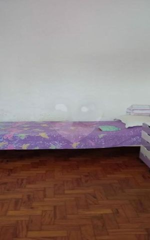 Casa à venda com 243m², 6 quartos e 2 vagas