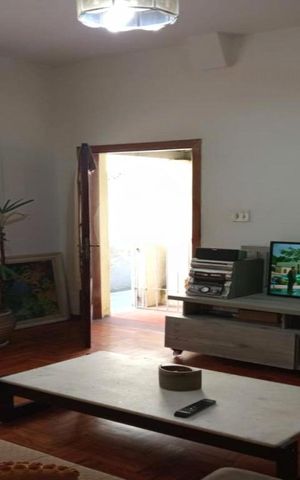 Casa à venda com 243m², 6 quartos e 2 vagas