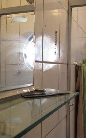 Casa à venda com 100m², 3 quartos e 1 vagaBanheiro 1
