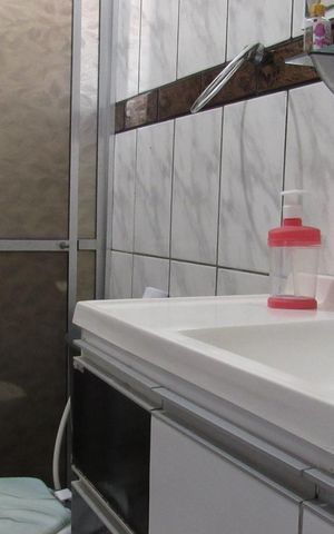 Casa à venda com 100m², 3 quartos e 1 vagaBanheiro 2