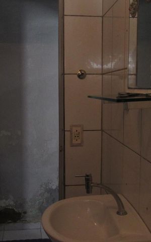 Casa à venda com 100m², 3 quartos e 1 vagaBanheiro 1