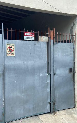 Casa à venda com 100m², 3 quartos e 1 vaga Casa à venda com 100m², 3 quartos e 1 vagaFachada