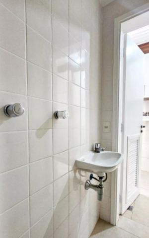 Apartamento à venda com 132m², 3 quartos e 2 vagas Apartamento à venda com 132m², 3 quartos e 2 vagasBanheiro