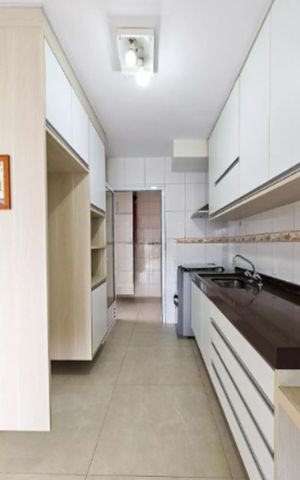 Apartamento à venda com 132m², 3 quartos e 2 vagas Apartamento à venda com 132m², 3 quartos e 2 vagasCozinha