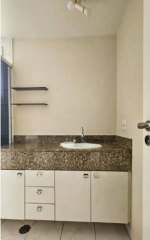 Apartamento à venda com 132m², 3 quartos e 2 vagas Apartamento à venda com 132m², 3 quartos e 2 vagasBanheiro