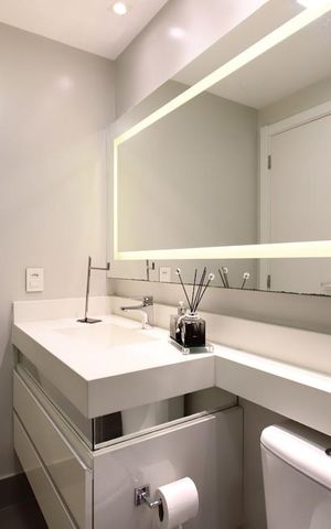 Apartamento à venda com 62m², 2 quartos e 2 vagas Apartamento à venda com 62m², 2 quartos e 2 vagasBanheiro