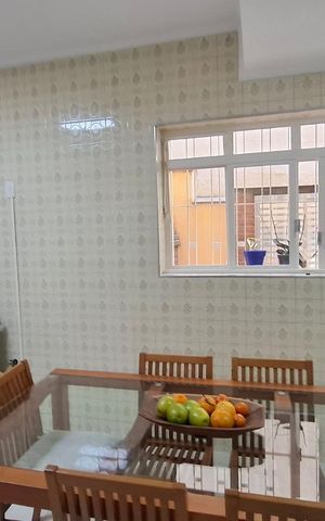 Casa à venda com 180m², 3 quartos e 2 vagasCozinha