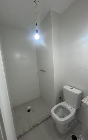 Apartamento à venda com 59m², 2 quartos e 1 vaga Apartamento à venda com 59m², 2 quartos e 1 vagaBanheiro