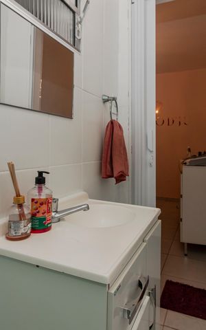 Casa à venda com 140m², 3 quartos e 4 vagas Casa à venda com 140m², 3 quartos e 4 vagasBanheiro da Suíte