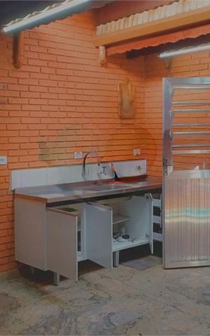 Casa à venda com 150m², 3 quartos e 2 vagas