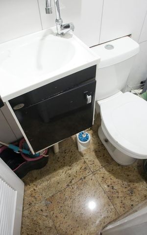 Apartamento à venda com 80m², 2 quartos e 1 vagaBanheiro de Serviço