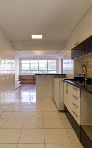 Apartamento à venda com 118m², 2 quartos e 1 vaga Apartamento à venda com 118m², 2 quartos e 1 vagaCozinha