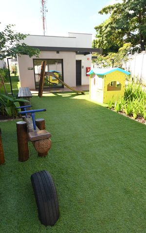 Casa de condomínio à venda com 145m², 3 quartos e 2 vagasÁrea comum - Playground