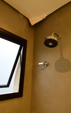 Casa de condomínio à venda com 145m², 3 quartos e 2 vagasBanheiro Suíte